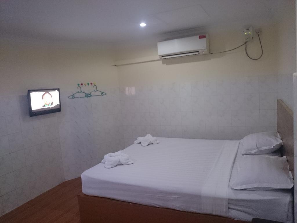 Silver Moon Hotel Yangon Exterior foto